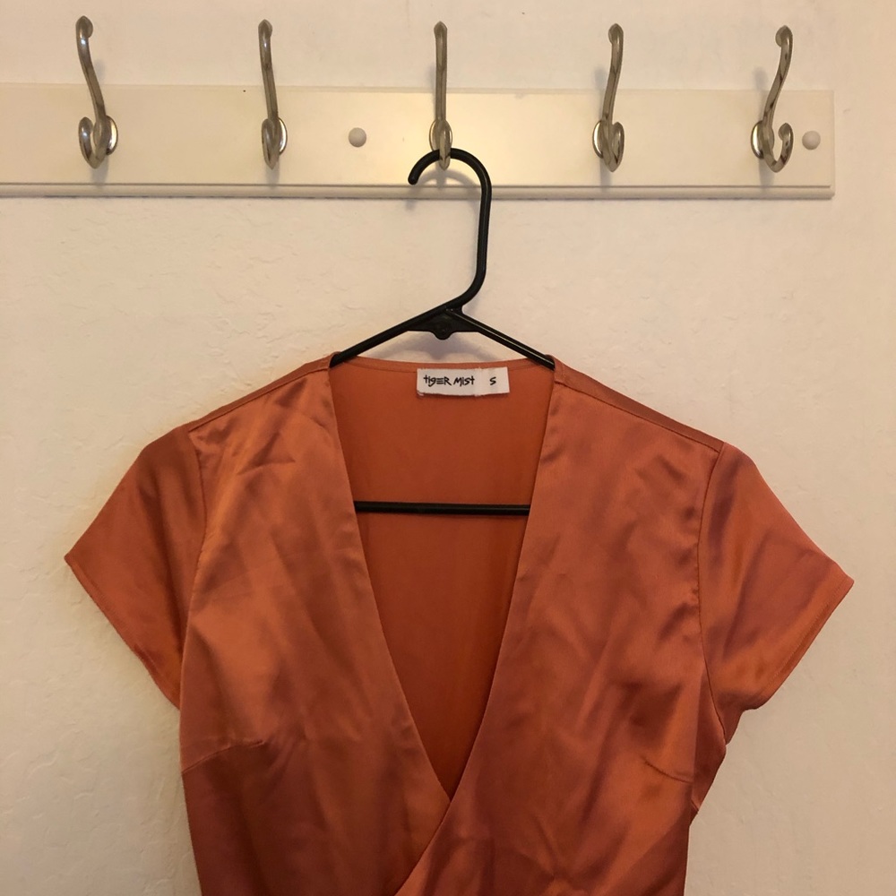 Dress - Picture 2 of 4